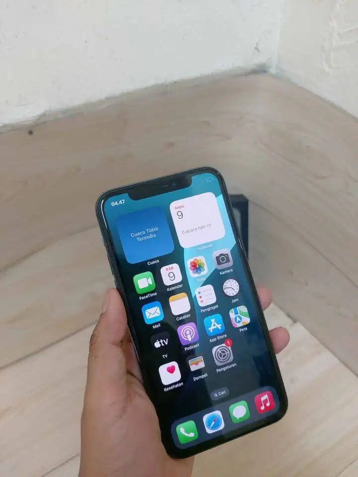 iphone 11 pro 64gb ibox lengkap mulus ori