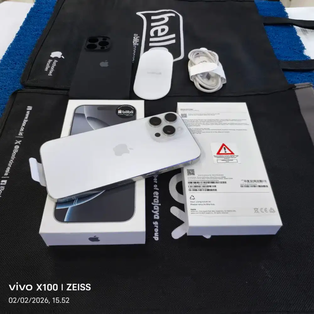 Iphone 16 Pro Max 256gb pakai 6 Bln 99,9% like new Grs resmi blibli