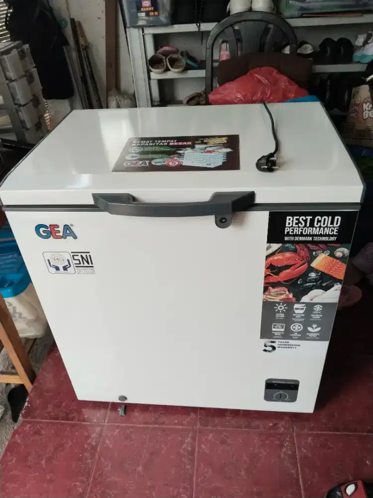 Freezer GEA 210 Liter
