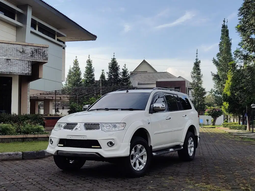 Pajero Dakar Limited 2013 AT Putih Service Record Sunroof