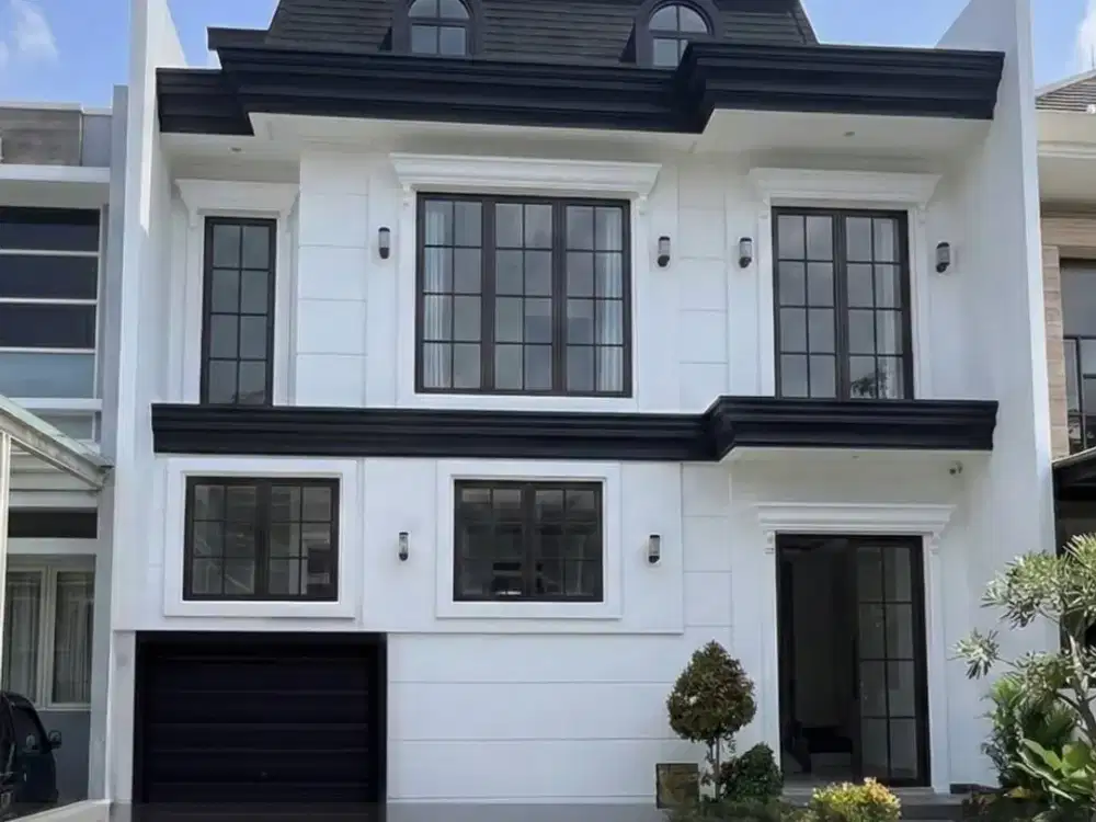 NEW MEWAH AMERICAN DESIGN Rumah 3,5Lantai Pakuwon Indah Dkt Pakuwon Mall