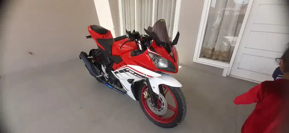 Yamaha R15 V2 2014