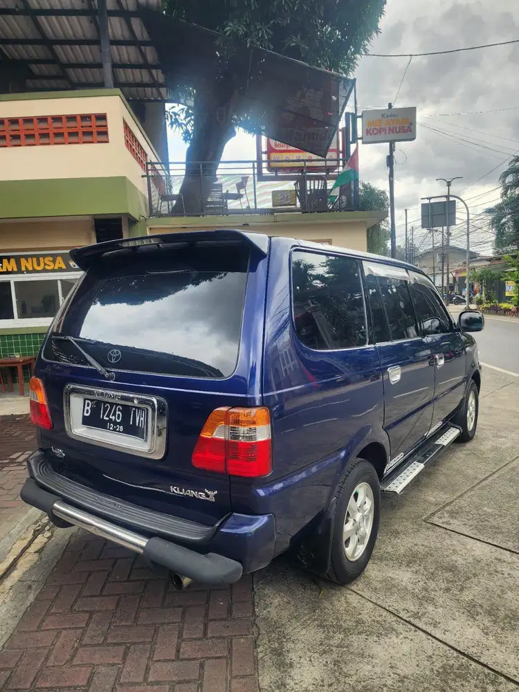 Toyota kijang Lgx 1.8 manual Tahun 2004 nopol Genap jakarta Timur