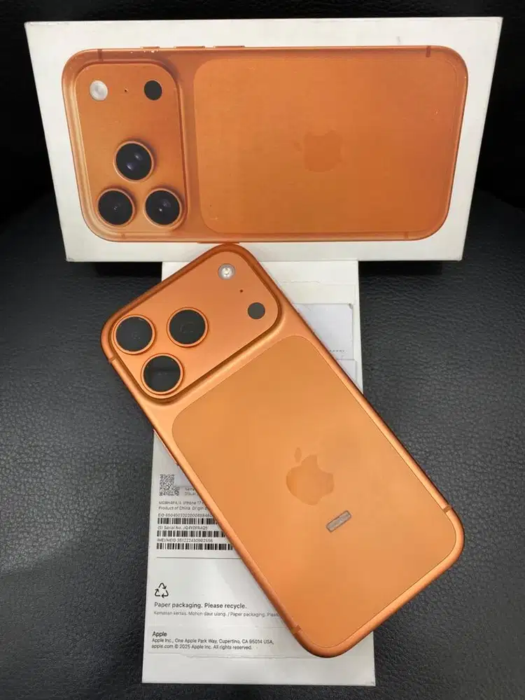 Iphone 17 Pro , Cosmic Orange , 256GB IBox