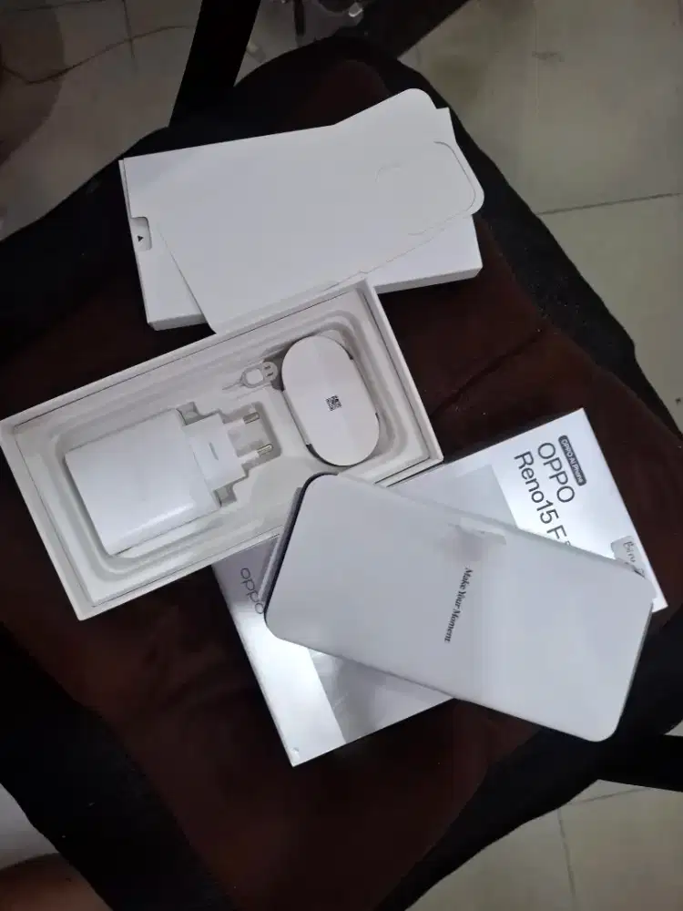 Oppo reno 15f 5G ram 8/256 open box aja cek sampai puas