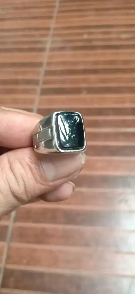 Cincin meteor satam asli