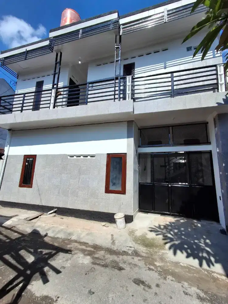 Dijual cepat rumah Kos bangunan baru blkng uns