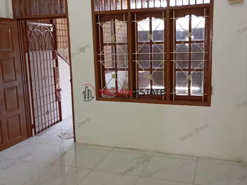 DI JUAL RUMAH 2,5 TINGKAT DI DAERAH WAHIDIN MADONG LUBIS MEDAN!!!