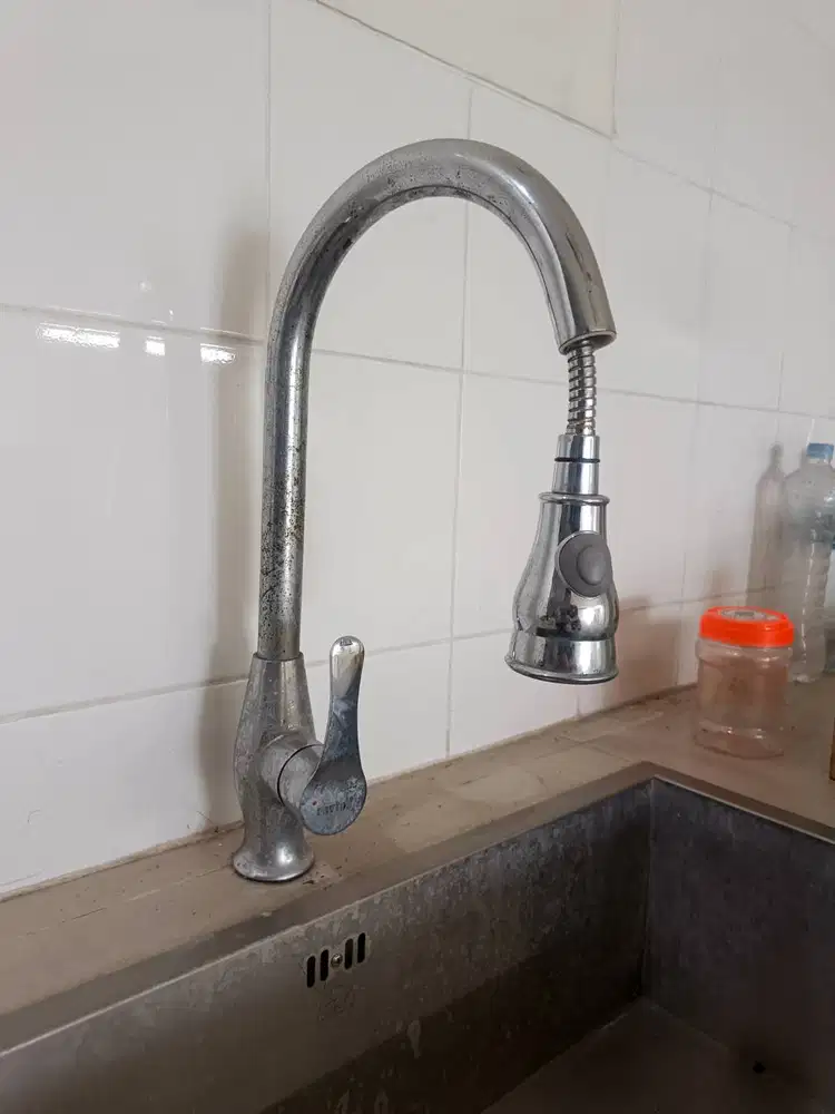 Dijual Bekas Keran Stainless Tarik panas dingin (Tinggi 46cm)