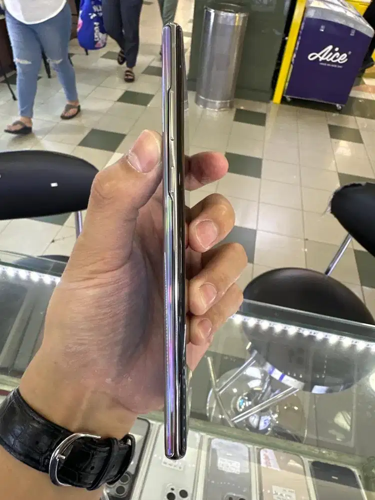 Second iphone 13 128GB resmi