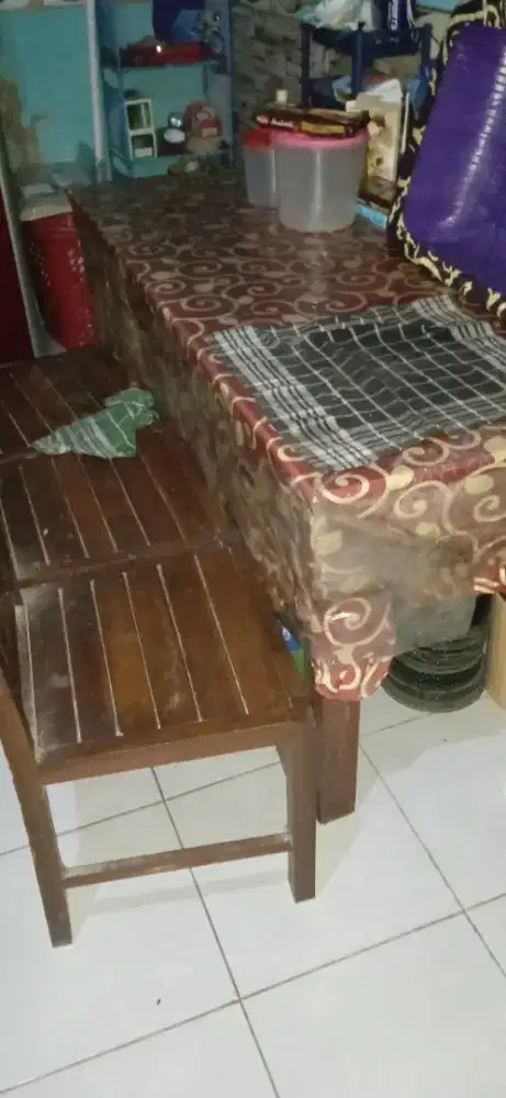 Meja makan lengkap second