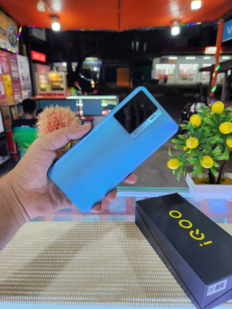 Iqoo Z7x 5G Ram 8+8Gb/ 128Gb Fullset Mulus Original Bergaransi