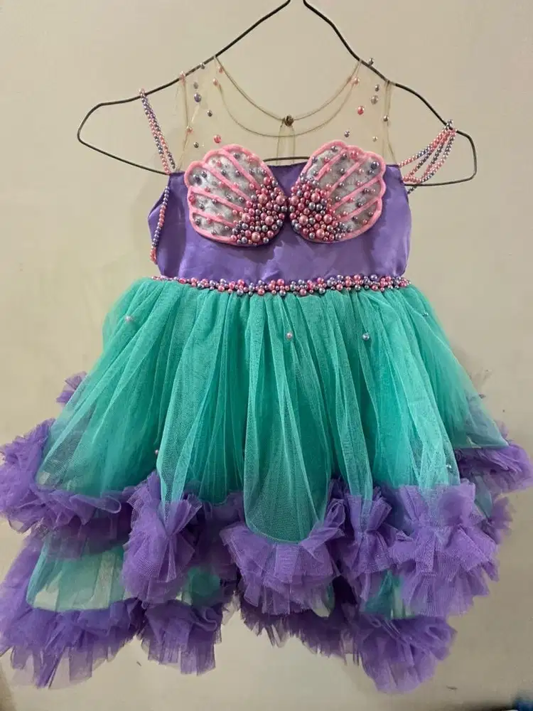 Dress pesta bayi