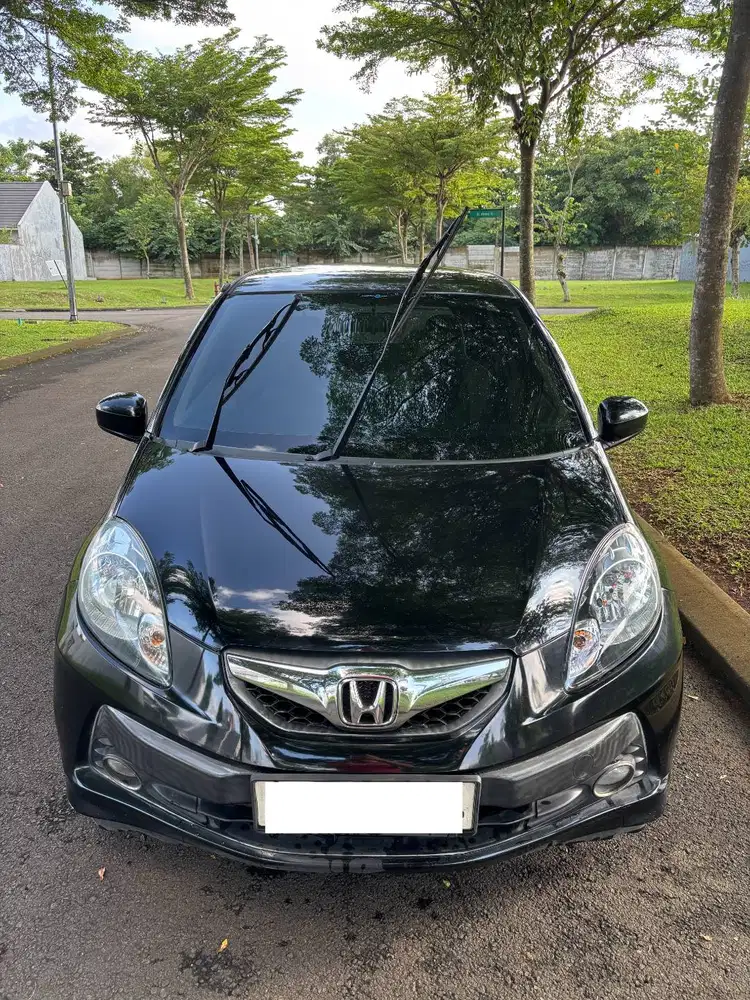 Honda Brio E MT CBU 1300 CC Hitam Second 2013