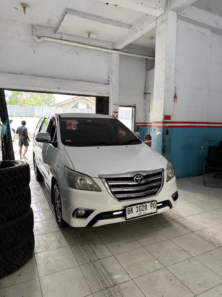 (Dp45jt) Toyota Innova G Matic Diesel 2.5 2015 Murah