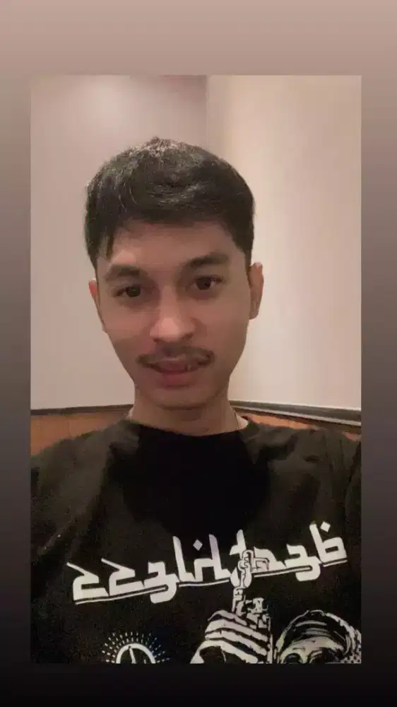 Nyari kerja apa ajah boloh