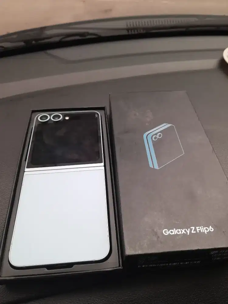 Zflip 6 RAM 12/256GB resmi SEIN super mulus istimewa