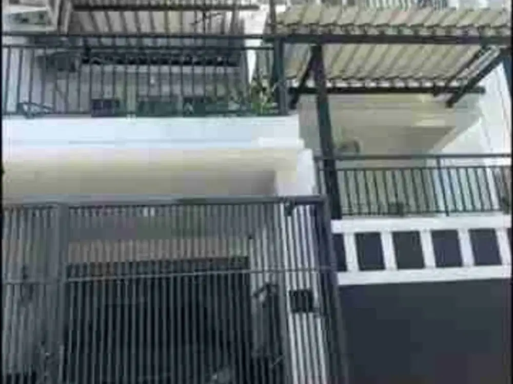 mewah Banget carport 2 di taman galaxy.