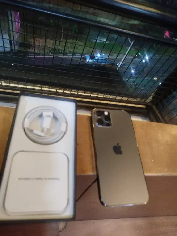 iPhone 11 pro 256gb yg tau tau apple saja