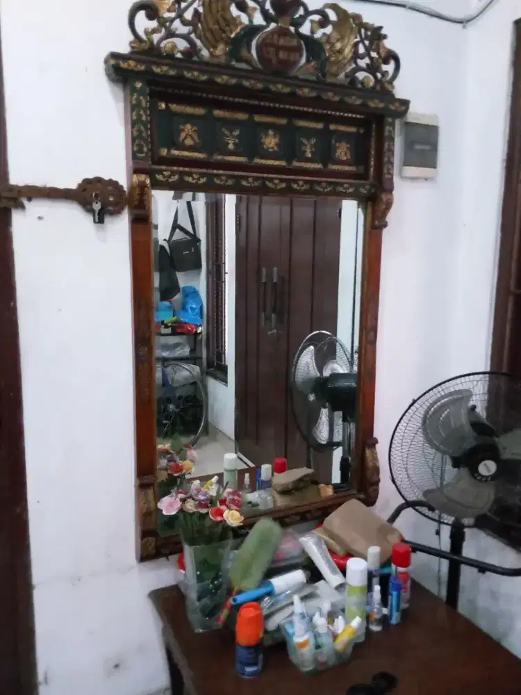 Mirror antik bingkai ukiran kayu jati