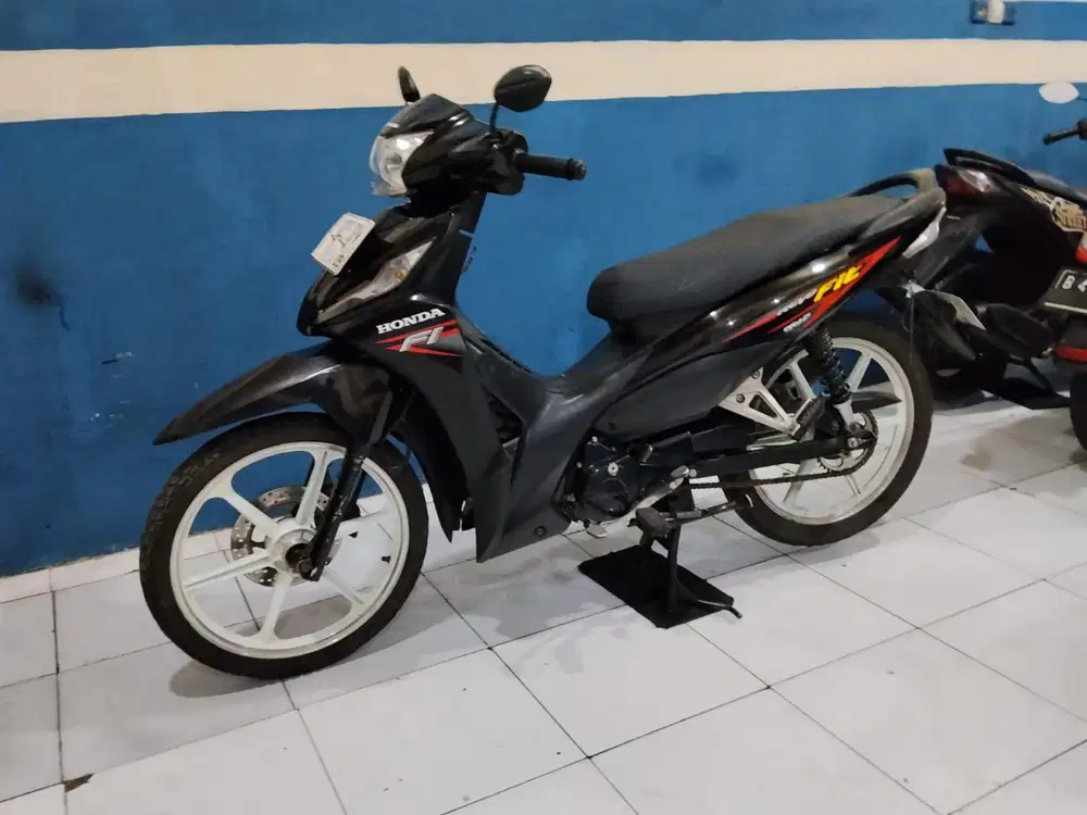 FOR SALE HONDA REVO 2019 SIAP PAKAI