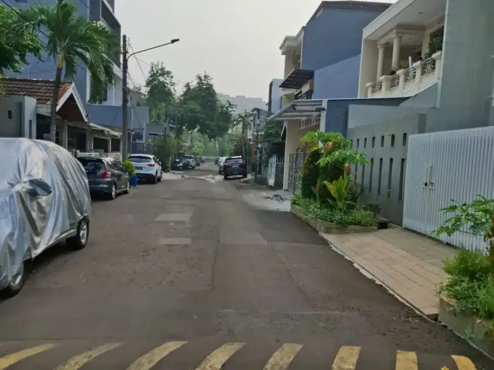 DIJUAL RUMAH TUA HITUNG TANAH  DI KELAPA NIAS, KELAPA GADING JAKARTA UTARA