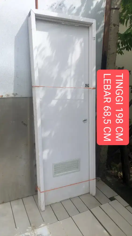 PINTU KUSEN KAMAR MANDI PVC 198X68,5 BEKAS SEKEN COPOTAN