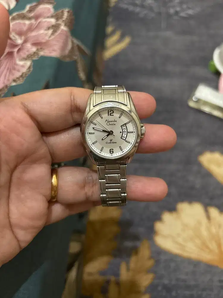 Dijual Jam AC serie classic 8684