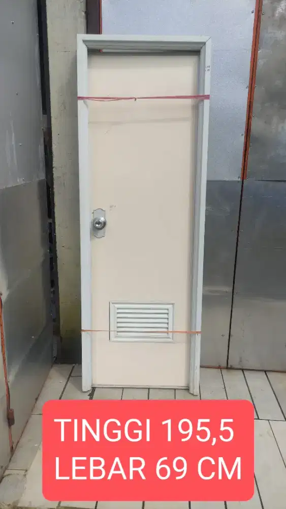 PINTU KUSEN KAMAR MANDI PVC 195,5X69 BEKAS SEKEN COPOTAN