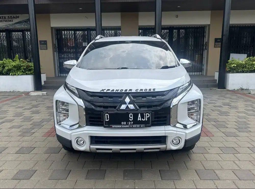 Mitsubishi Xpander Cross CVT 2022 (VIN 21) Putih