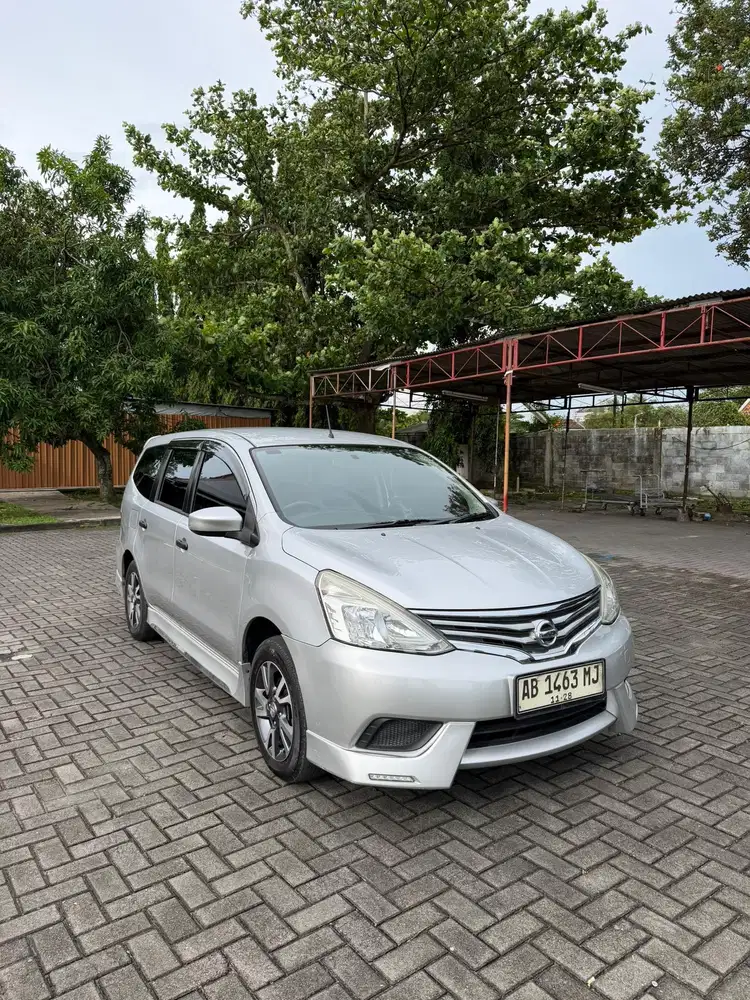 Nissan Grand Livina SV Matik 2018