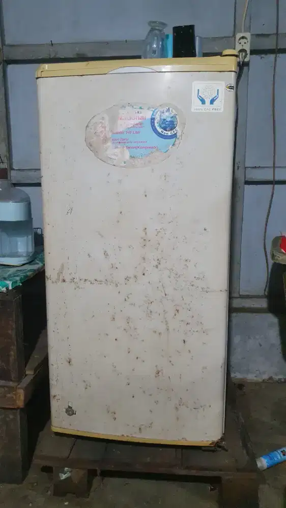 Lemari es kulkas nasional