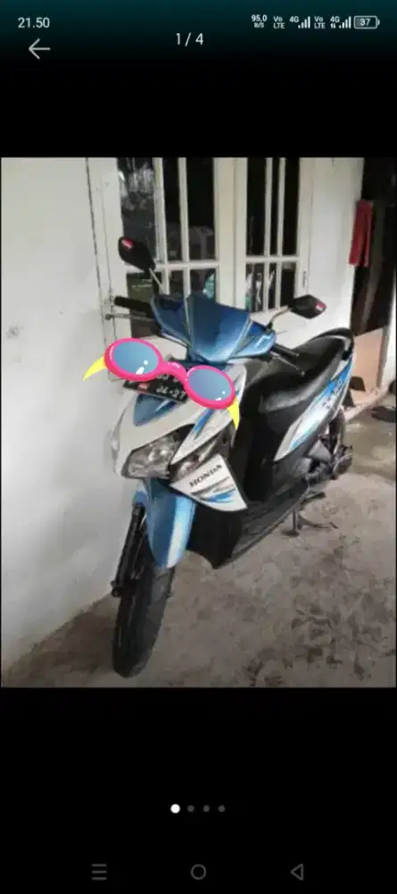 Vario karbu 2011 putih biru NEGO