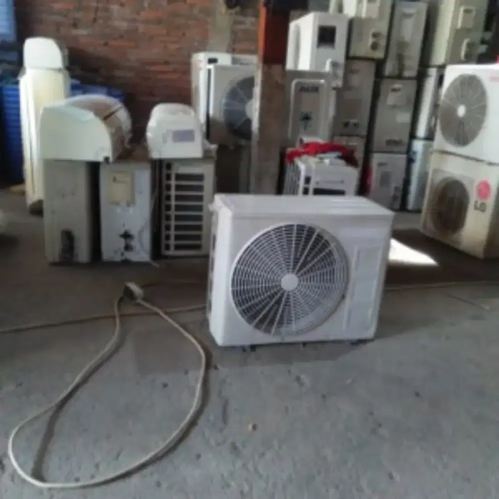 SERVIS AC/MESIN CUCI/KULKAS/SHOWCASE/FREZER BOX/CHILLER/MICROWAVR