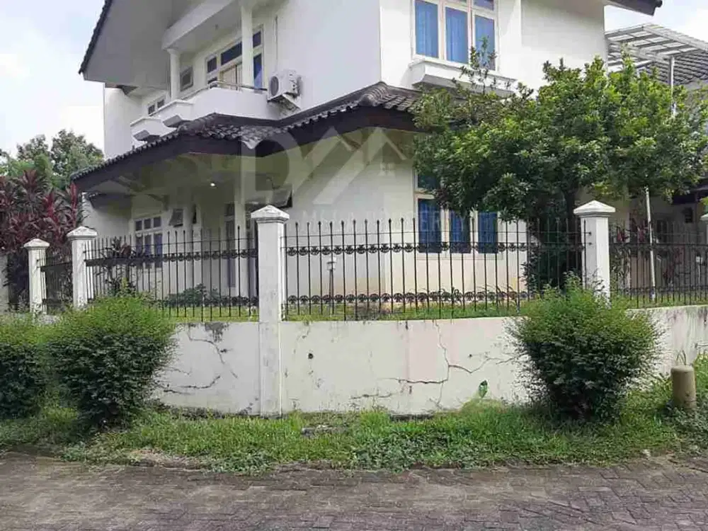 Dijual Cepat Rumah Hook Strategis Di Taman Rempoa Indah, Ciputat Timur