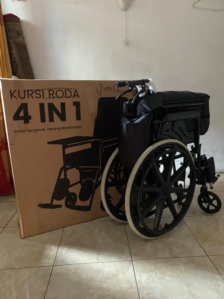 Kursi roda jumbo