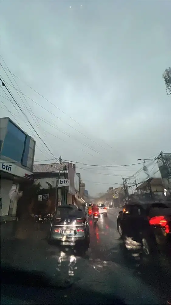 Sopir Angkutan online lalamove deliveree