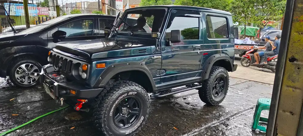 Suzuki Jimny 4x4 2005 Bensin