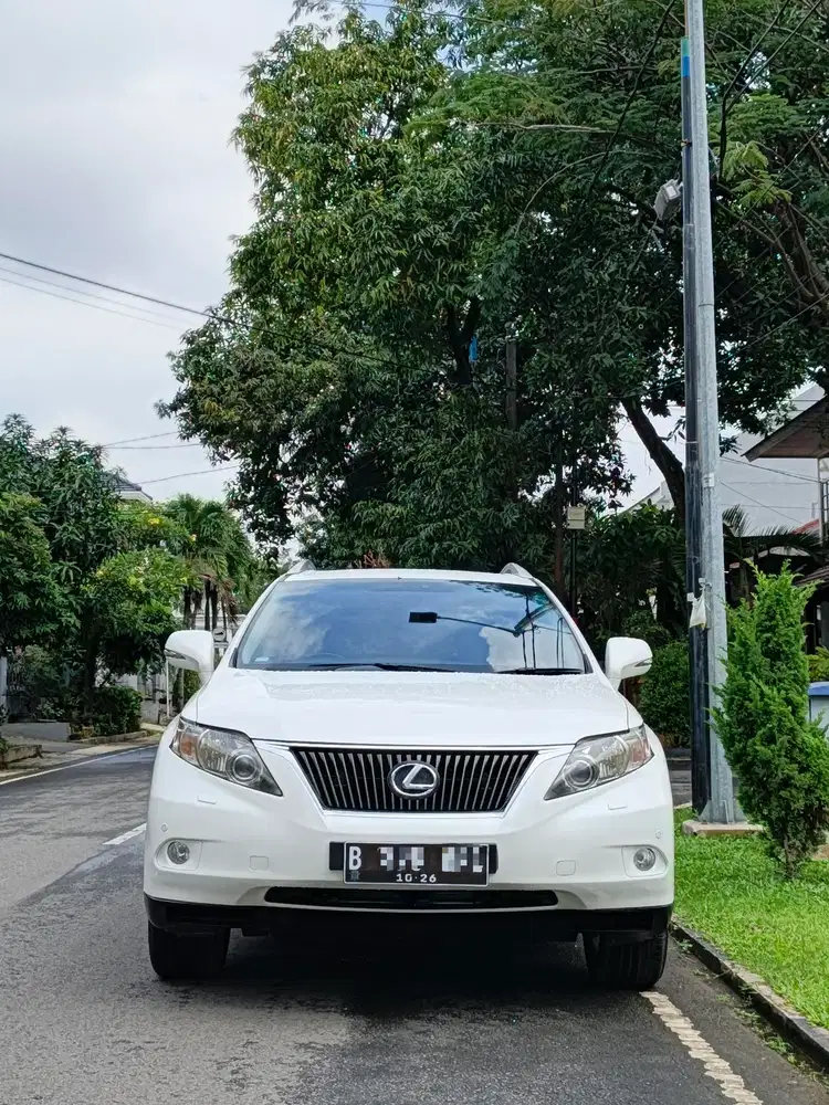 Lexus RX 270 2011 Bensin