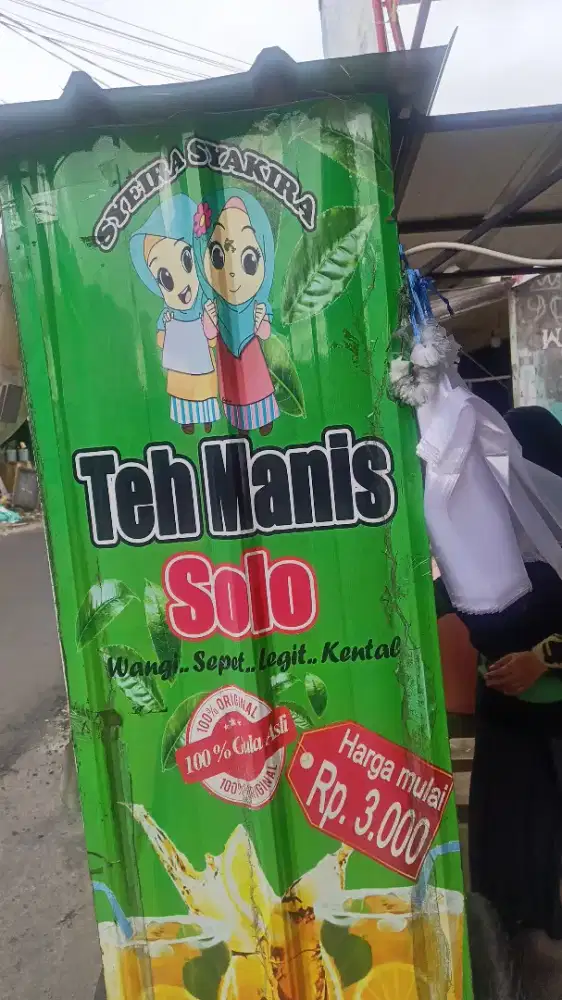 Di butuhkan untuk jaga stan teh solo