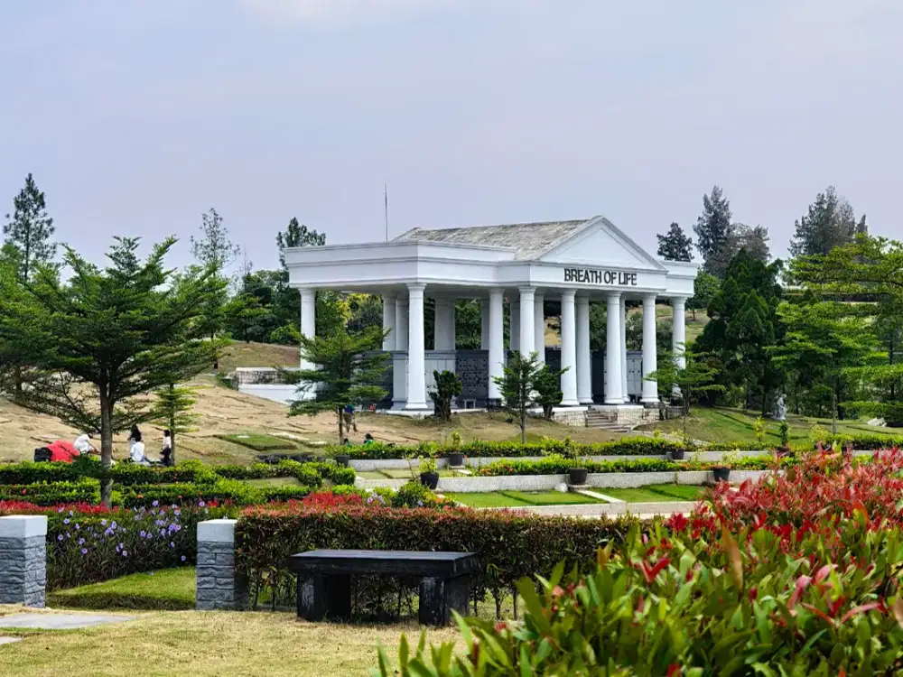 takeover makam Katolik 2 unit bersebelahan area LIGHT MANSION,SAN Diego Hills Park