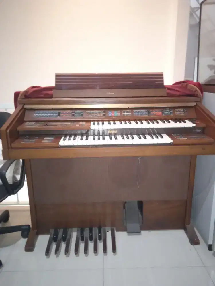 Yamaha Electone Organ FE 70 CLASSIC PIANO KEYBOARD .