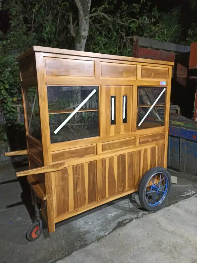 Gerobak Angkringan jg Melayani Pesanan Grobak Bakso Mie Bubur Sate dlL