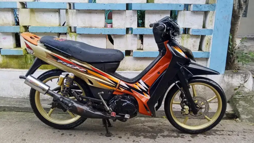 Yamaha F1ZR Milenium Ganteng Joss Murmer