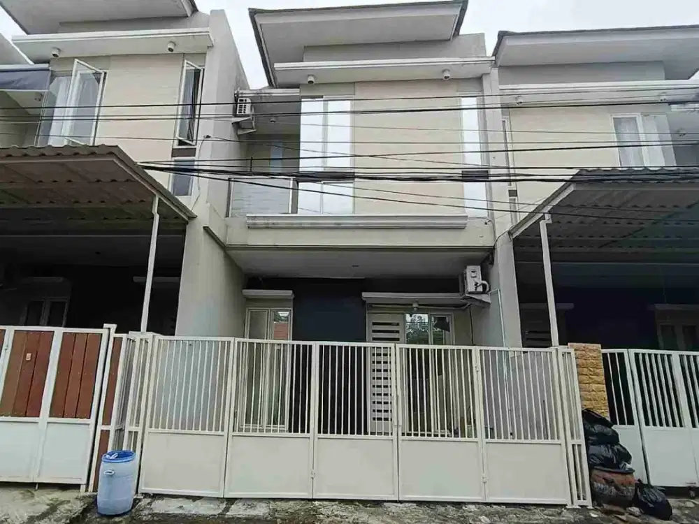 Jual Cepat Rumah 2 lantai Kutisari dekat Universitas Petra. Free Furnished