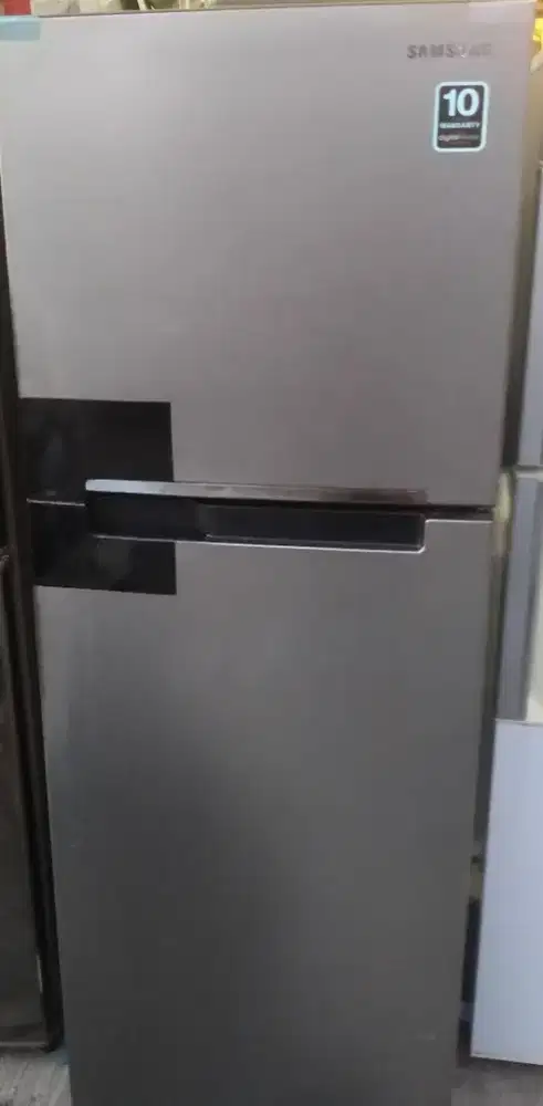 Kulkas Samsung inverter