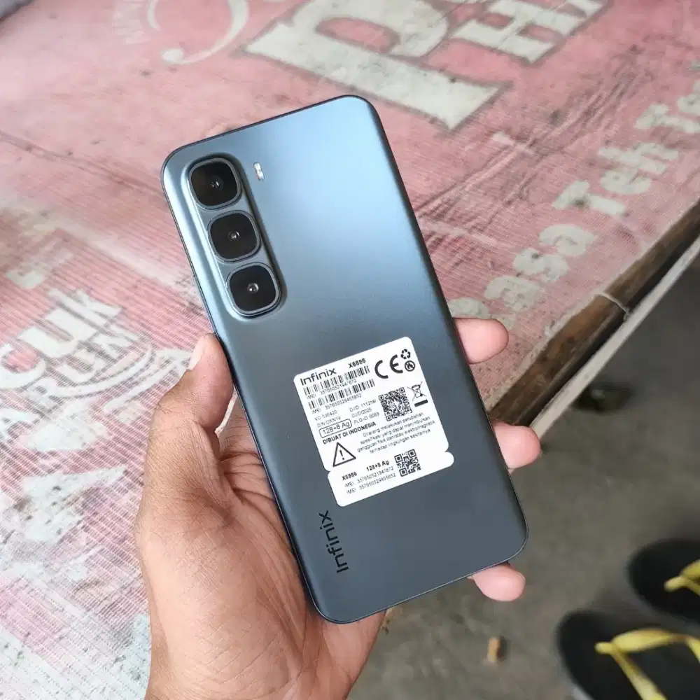 infinix hot 60 pro plus 8+8/128 gb. fullset ori garansi panjang