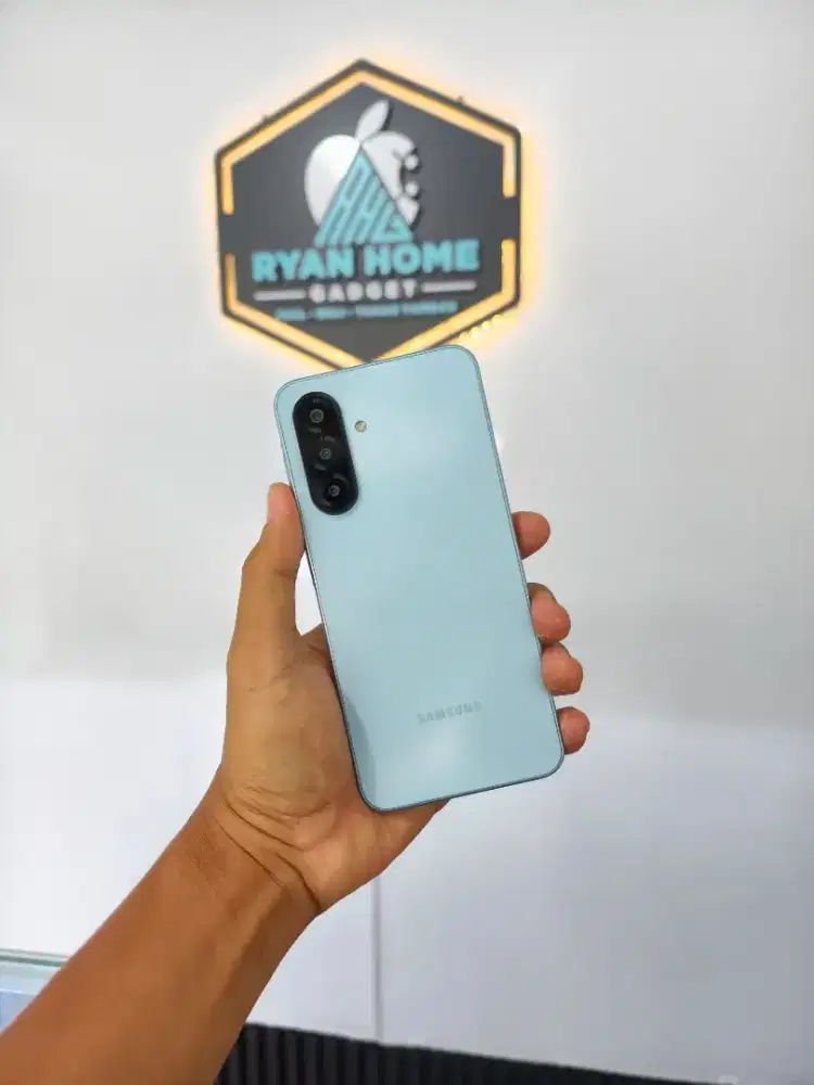 Samsung A17 4G 8GB / 256GB Fullset