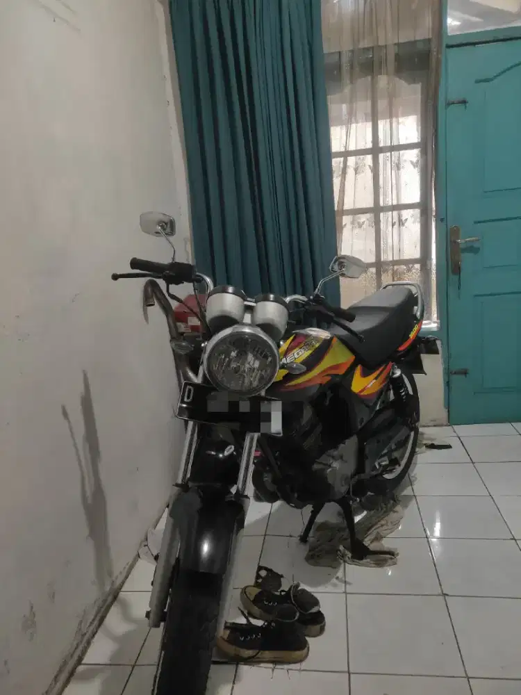 MEGAPRO HIU tahun 2002