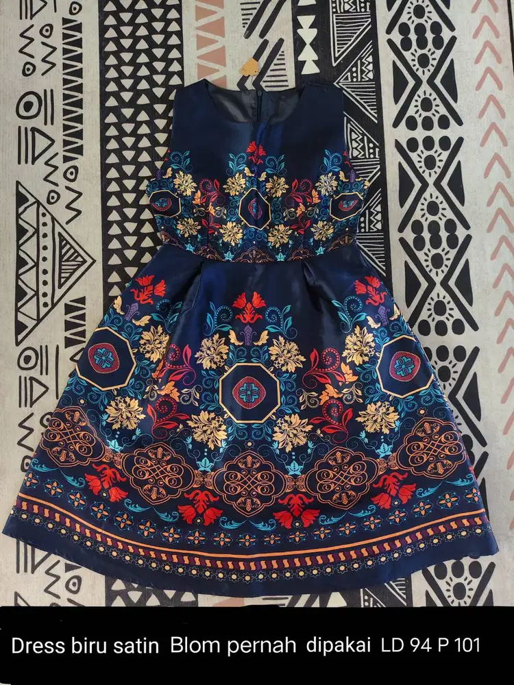 Baju second pribadi, no minus. Harga bersahabat